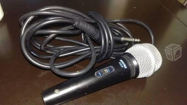 Micrófono shure con cable