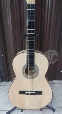 Guitarra acustica, mestiza