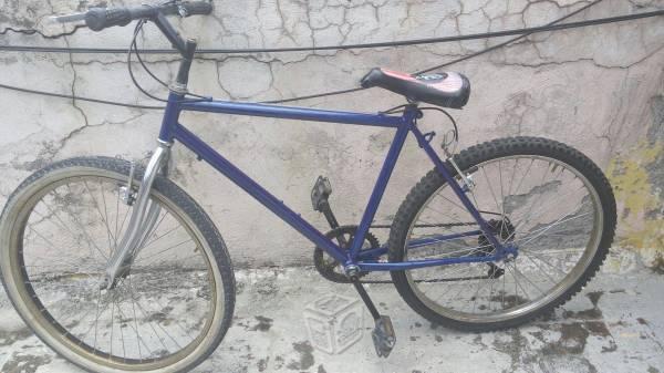 Bonita bicicleta r26 precio a tratar