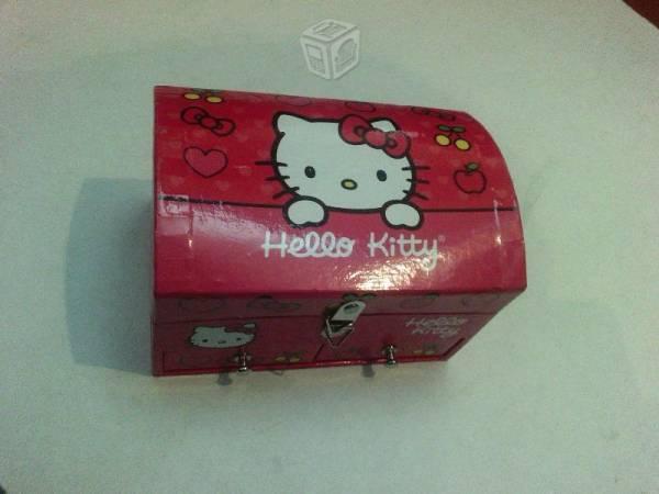 Alajero de Hello kitty