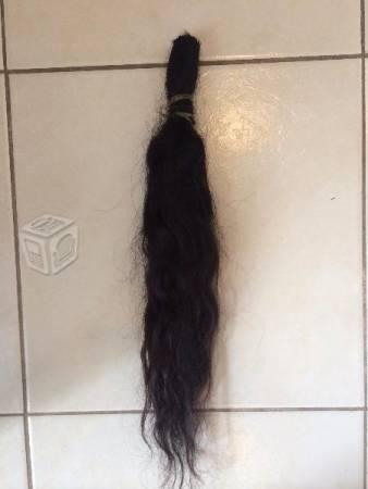 Cabello humano (40 cms. aprox) teñido de negro