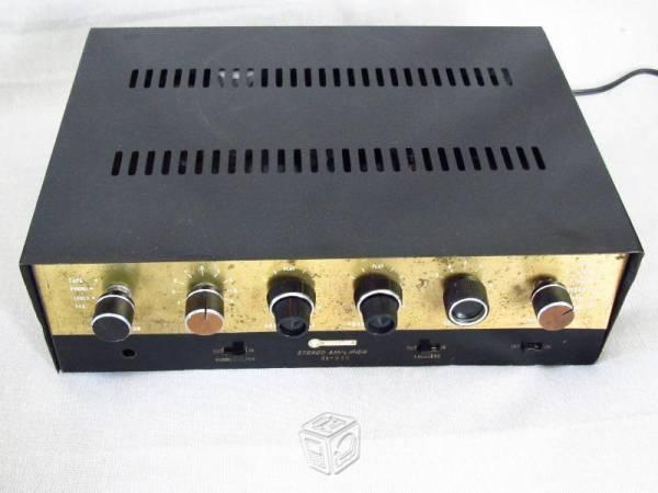 Amplificador de bulbos Monarch SA 630