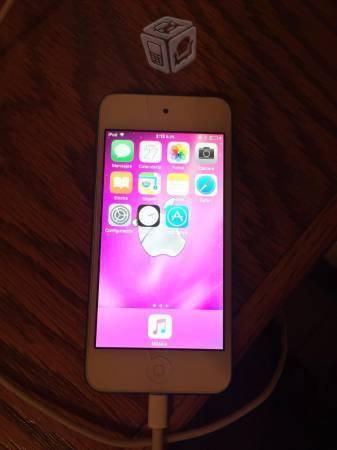 Ipod 5 32 Gb (detalle en centro de carga)