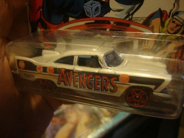 Hot Wheels Auto Avengers 2016