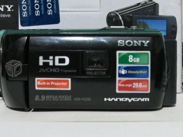 Camara Sony Full HD con Proyector 100