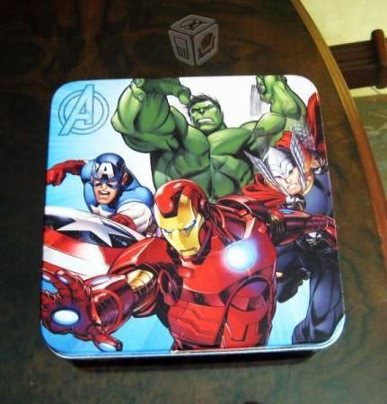 Cartera original de piel avengers