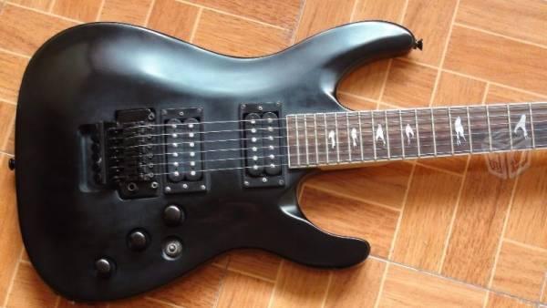 Guitarra Eagle Floyd Rose Liscenced Black Mate