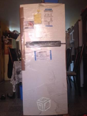 Refrigerador WHIRLPOOL de 11 pies blanco