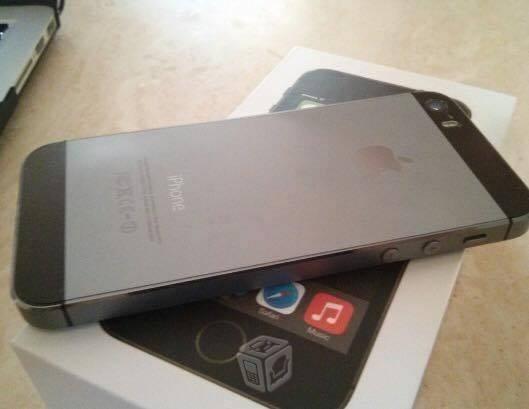 Iphone 5s liberado 16 gb v/c con hoja verde