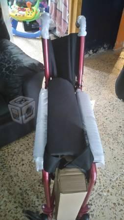 Silla de ruedas nueva