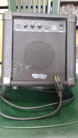 Amplificador para gitarra