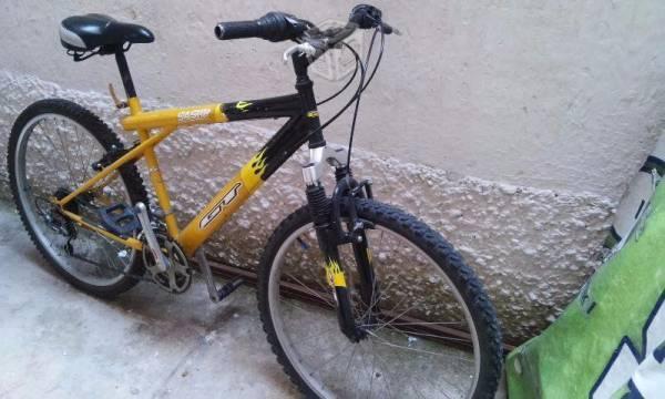 Bicicleta GT