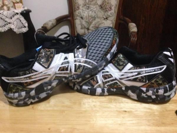 Tenis asics negros