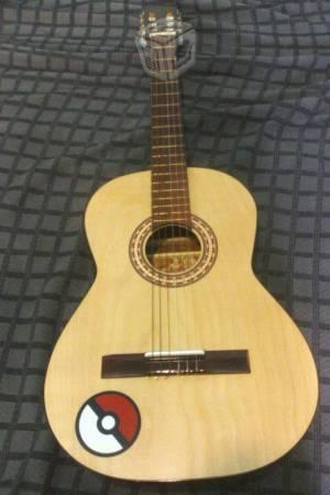 Guitarra, marca CLASSIC