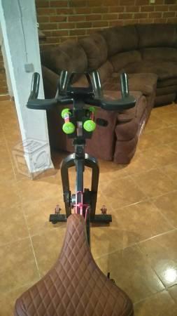 Práctica y profesional bici de spinning