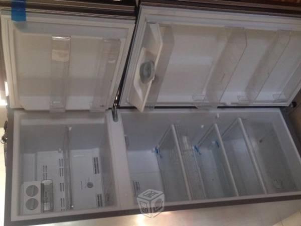 Refrigerador seminuevo whirlpool 14 pies