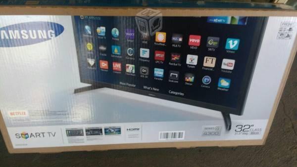 SMARTV SAMSUNG DE 32 en caja