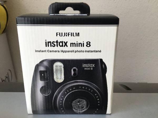 Cámara instántanea Fujifilm instax mini 8 nueva