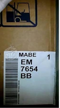 Estufa Nueva MABE - EM 7654 BB