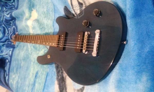 Guitarra washburn maverick