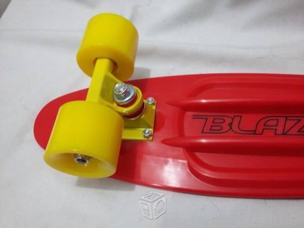 Mini Cruiser Retro Reforzado rojo