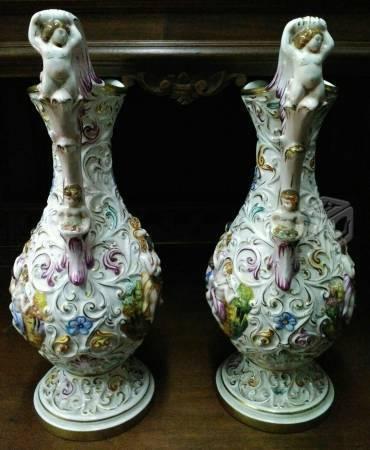 Antiguos jarrones de porcelana italiana