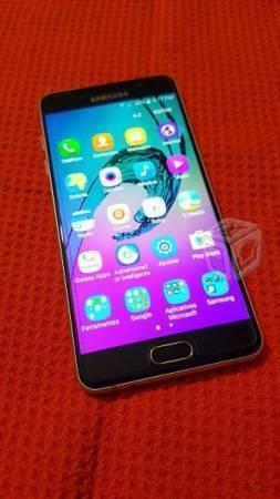 Cambio/V Samsung Galaxy A5 (2016) liberado Dorado