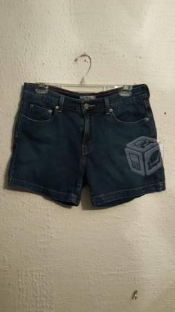 Short levis original seminuevo