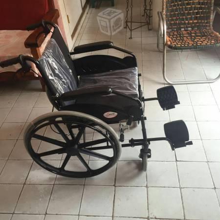 Silla de ruedas nueva