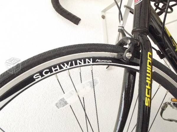 Bicicleta Schwinn Phocus aluminio de ruta