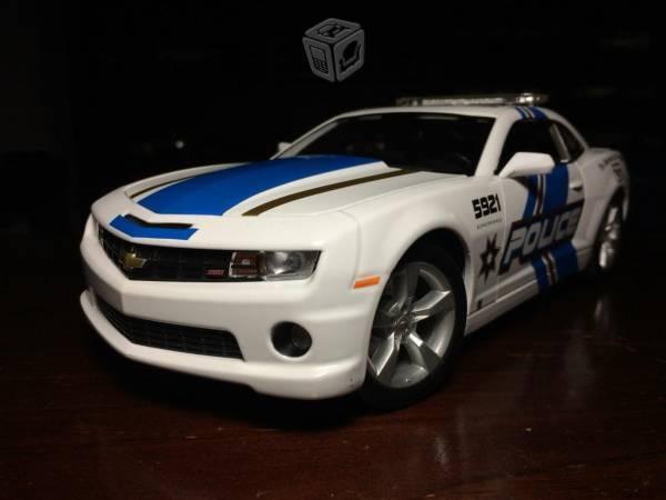 Chevrolet Camaro SS Police Package a escala 1/18