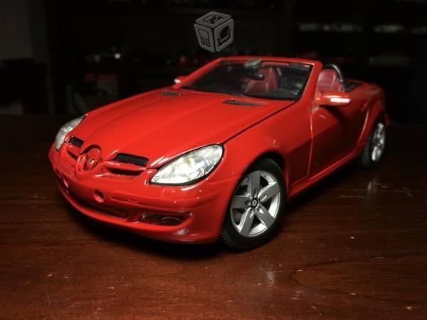 Mercedes Benz SLK a escala 1/18