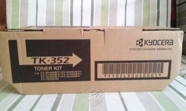 Toner kyocera original nuevo tk-352