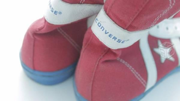 Converse Bota Talla 8 Azul-rojo casi nuevos