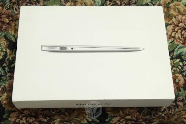 Macbook Air 2013 11 Pulgadas Core I5 Con Caja