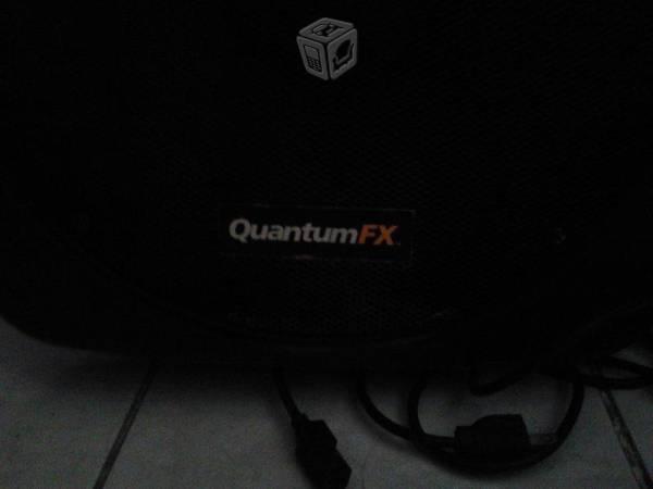 Bocina amplificada marca Quantum FX para reparar