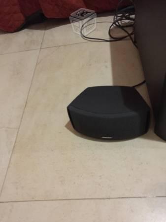 Bose cinemate digital home theather speaker system