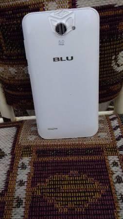 Celular blu