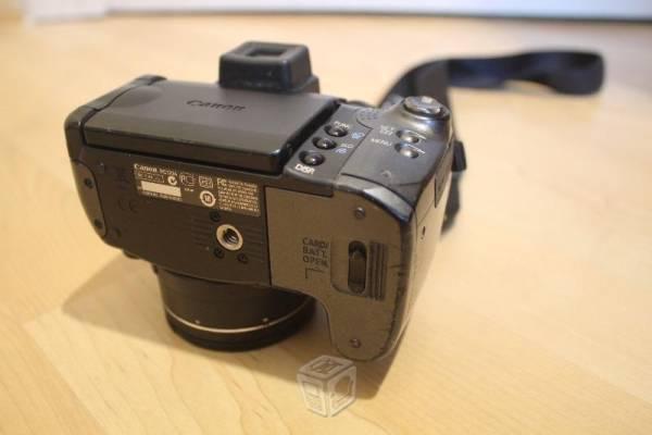 Camara digital Canon S5 IS, 8MP, zoom óptico 12x