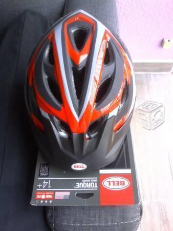 Casco nuevo bell