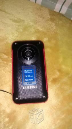 Camara samsung shock waterproof HMX W300