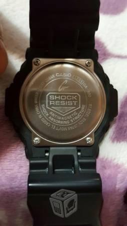 V/C reloj casio g shock GA 300a2