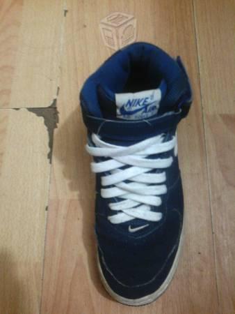 Tenis Nike air force I. 5 1/2 originales