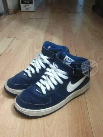 Tenis Nike air force I. 5 1/2 originales