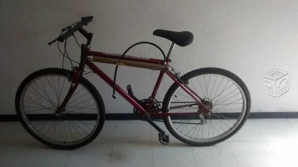 Se vende bicicleta magistroni