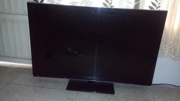 Tv panasonic 42 pulg quebrada