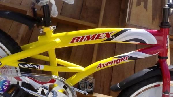 Bimex avenger R20$1600 nueva
