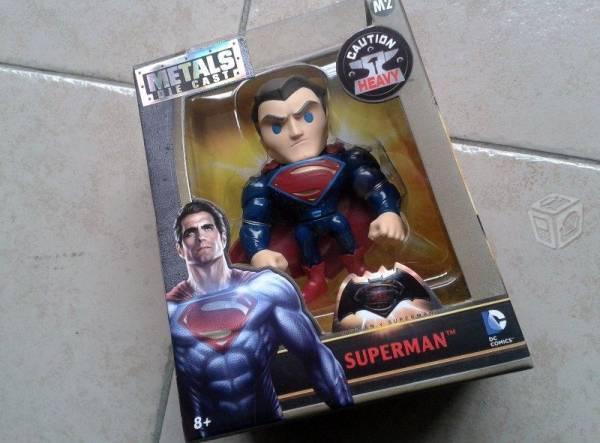 Superman. metals die cast. batman v superman