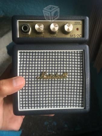 Amplificador Mini Marshall