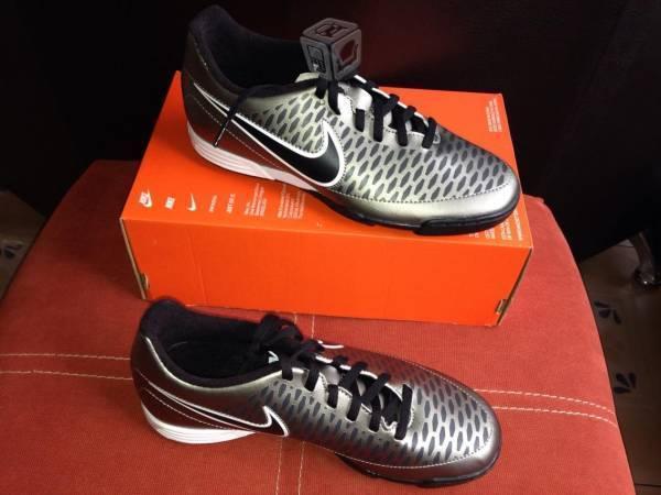 Tenis Magista Ola TF